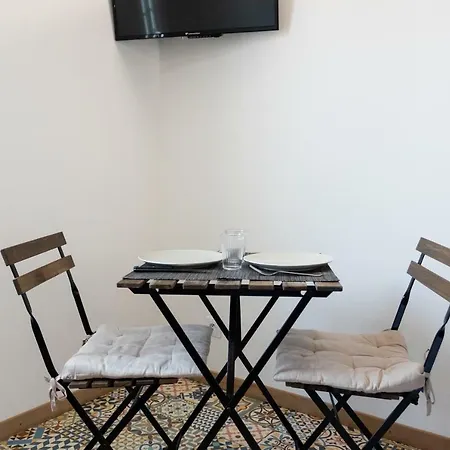 Duplex Lumineux Au Coeur De Avec Parking