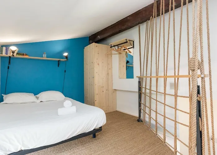 Duplex Lumineux Au Coeur De Avec Parking Daire