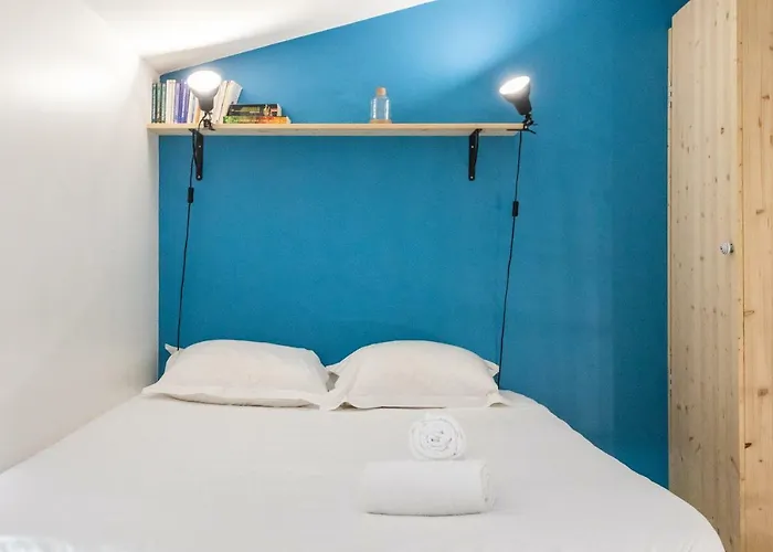 Duplex Lumineux Au Coeur De Avec Parking Daire *